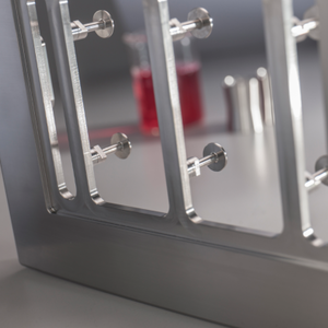 The cZsE lid, including the top electrodes, can be sterilized easily and without limits. cellZscope - Lid2